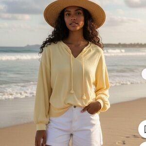 Aerie | NWT Easy Street Light Yellow pullover Sz L